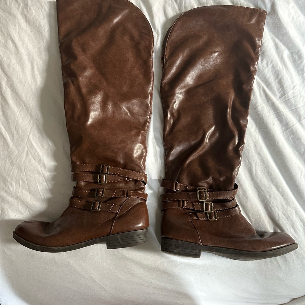 Brown boots